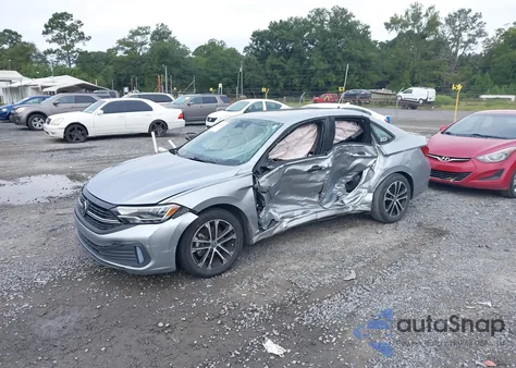 2023 Volkswagen Jetta 1.5T Sport z USA, uszkodzony, nr VIN 3VWBM7BUXPM037986